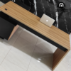 Escritorio moderno y minimalista, con doble cajonera en credenza, ID: L024-D-2