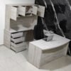 Escritorio ejecutivo moderno, en forma de U, con cajones y librero. Modelo C017-A